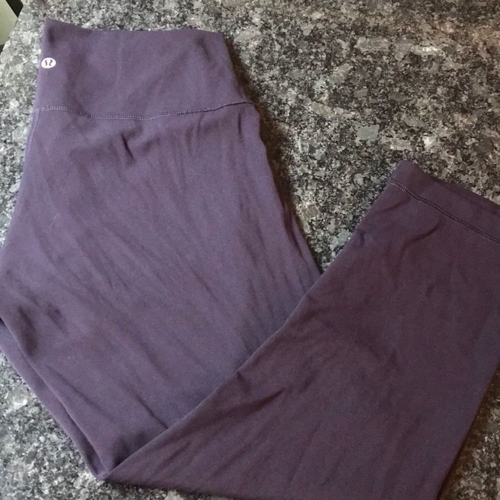 Plum Lululemon capris